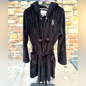Victoria's Secret Intimates & Sleepwear Plush Robe black small